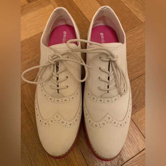 Cole Haan women’s loafers. Size 8.5. Cream leather and hot pink soles/lining - Picture 1 of 4